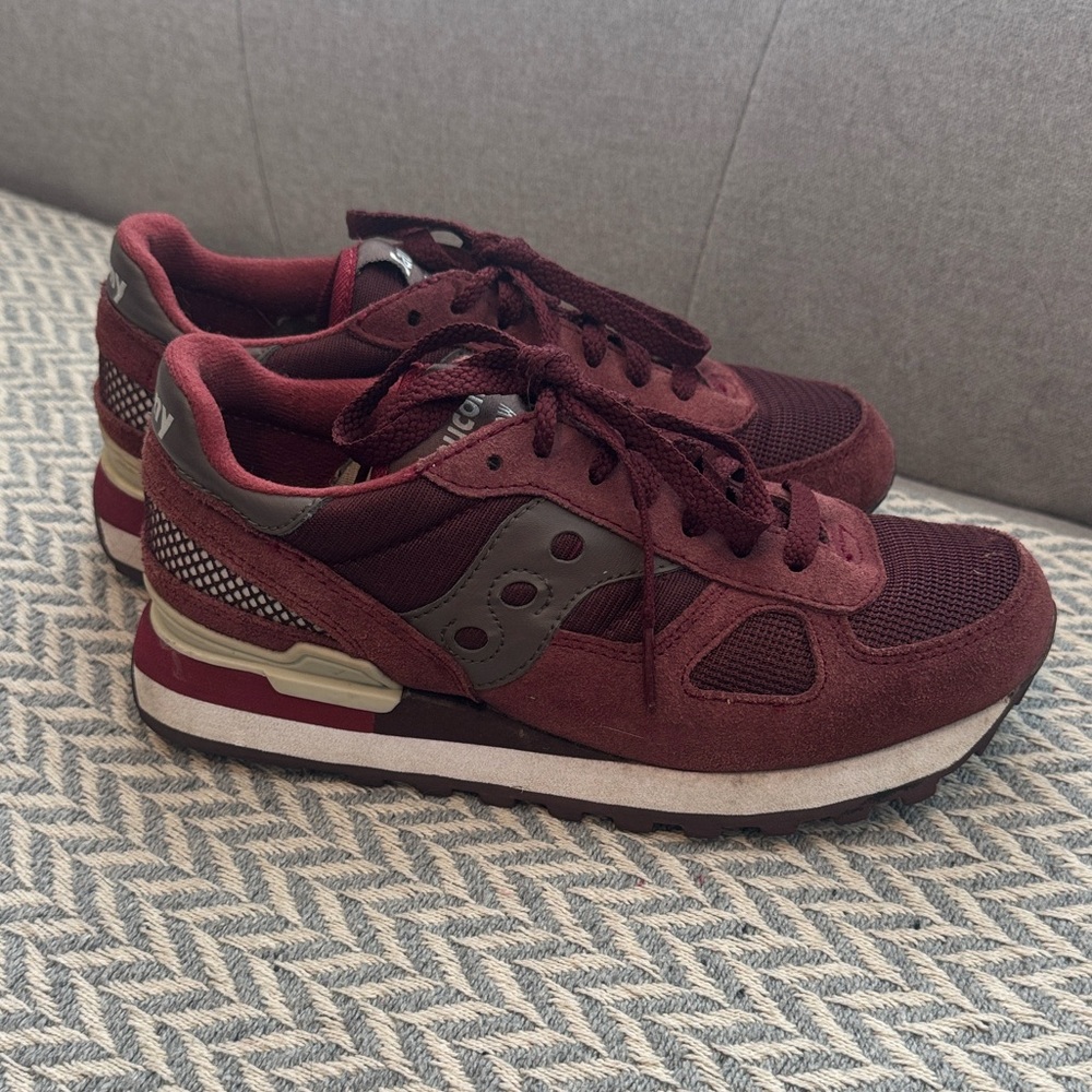 Saucony Shadow
